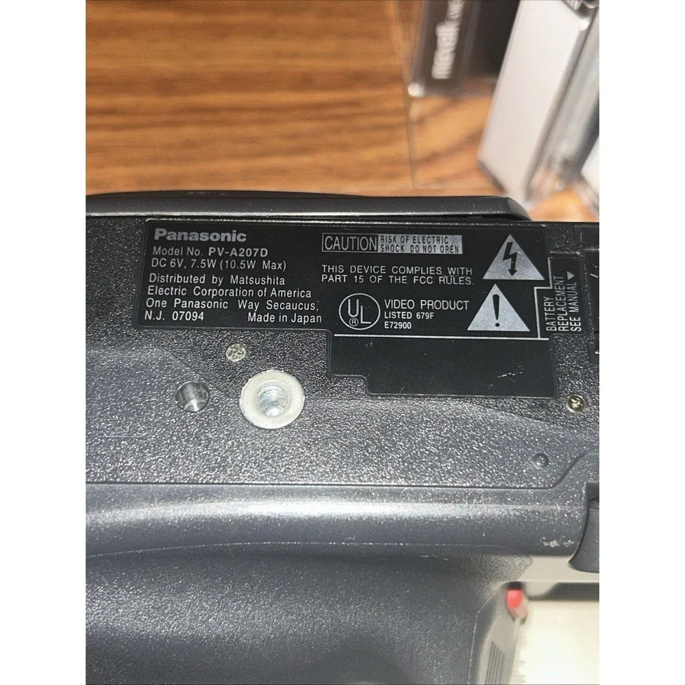 Panasonic Palmcorde PV-A207   Accessories Charger 2 Batteries, Carrier & Booklet